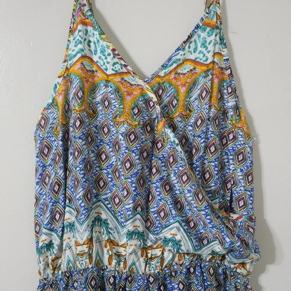 ✨️4/$20 Strappy Geometric Color Kaleidescope Romper, 100 Viscose, M - Picture 3 of 16